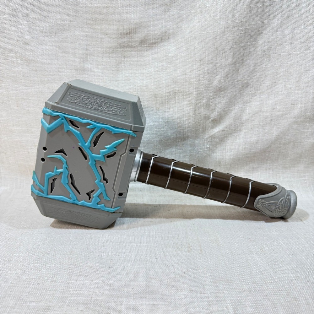 Marvel Thor Mjolnir Rumble Strike Hammer Hasbro 2017 Avengers Foam Toy Grey Blue